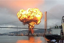 석유화학 운반선 대형 폭발·화재
